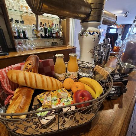 Chambre Independante Au Relais Normand Cormeilles  Eksteriør bilde