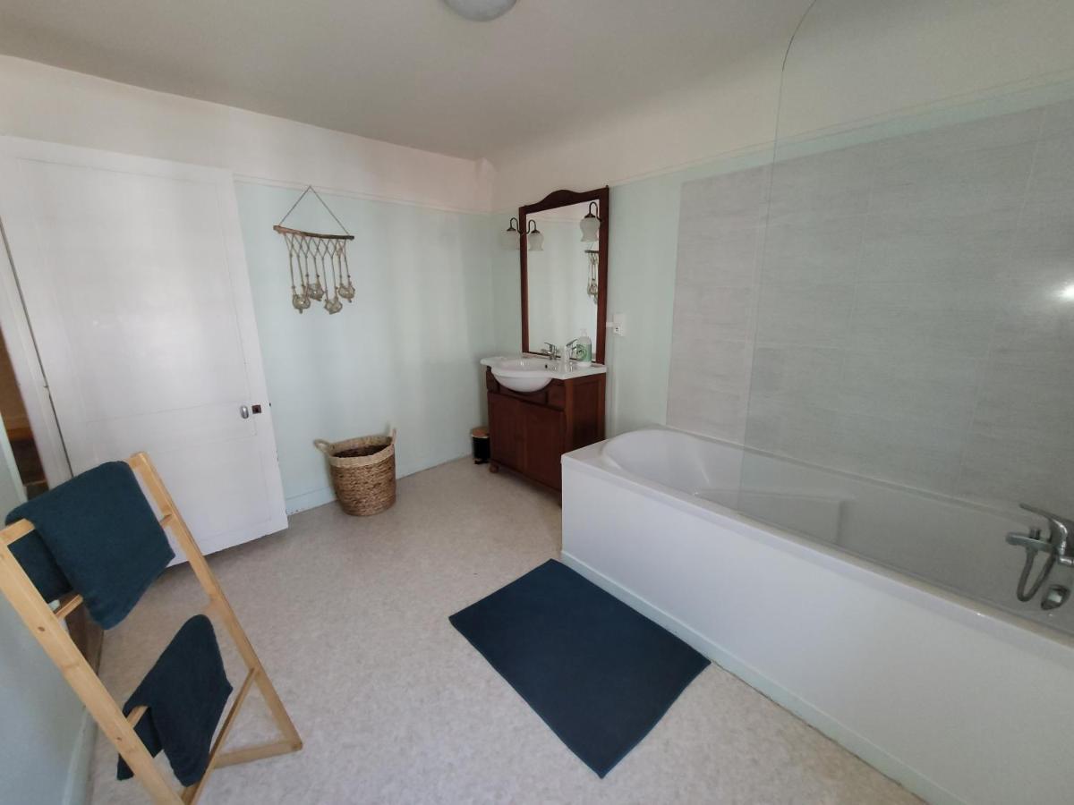 Chambre Independante Au Relais Normand Cormeilles  Eksteriør bilde